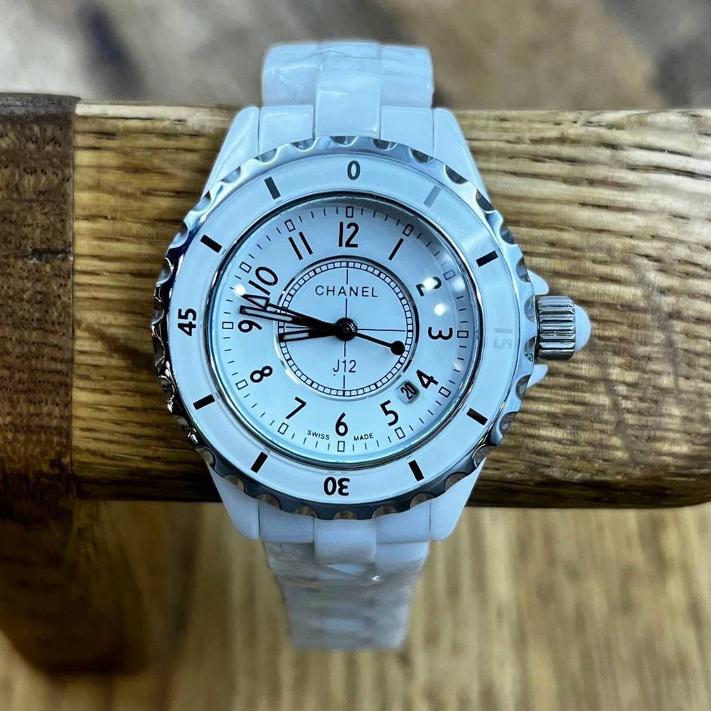 Часы CHANEL