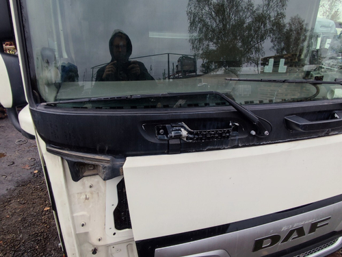 Решетка стеклоочистителя (Жабо) 2018 г.