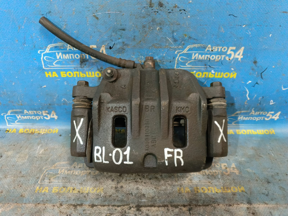 Суппорт тормозной передний правый Kia SORENTO 2002-2009