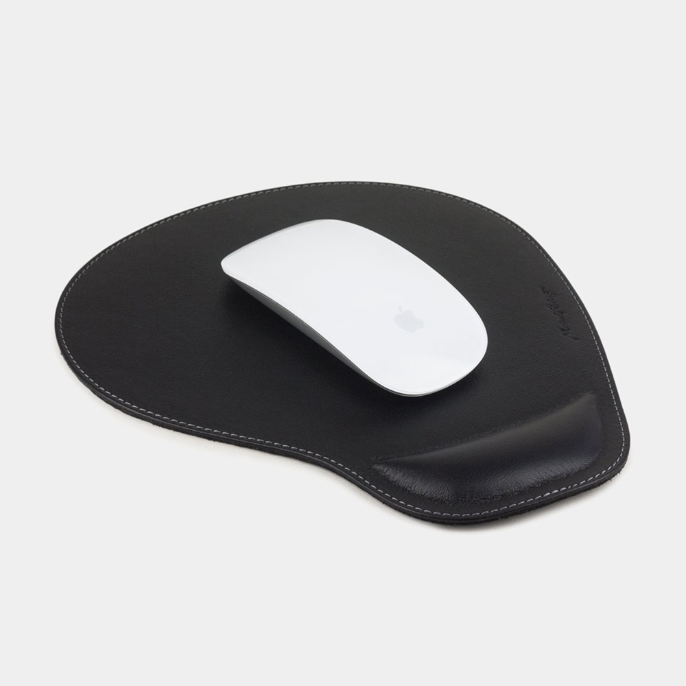 Коврик для мышки Souris из натуральной кожи теленка, черного цвета