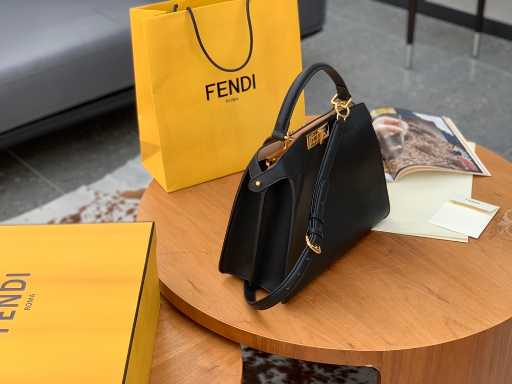 Fendi Peekaboo ISeeU Medium 33 cm