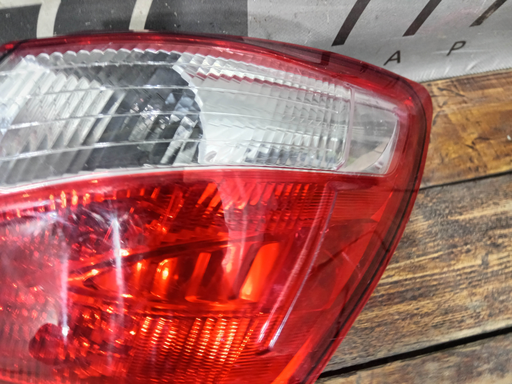 Фонарь задний правый Nissan Qashqai 1 (J10) 10-13 Б/У Оригинал 26554BR00A