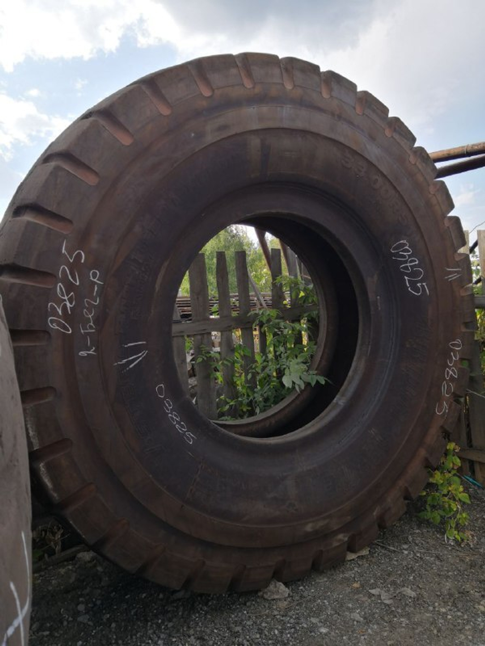 33.00R51 Bridgestone VRDP шина б/у