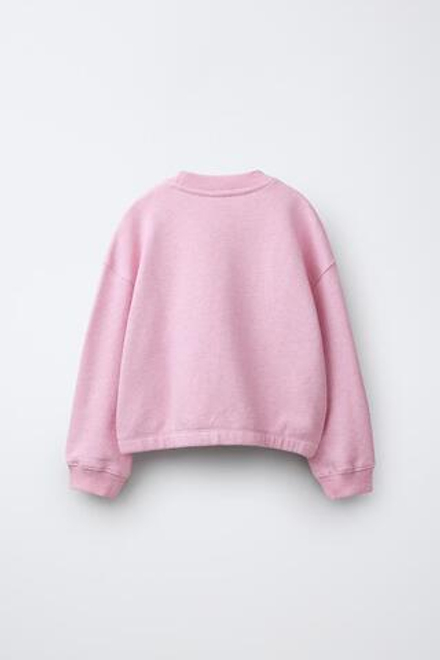 ZARA КОМПЛЕКТ ИЗ ТОЛСТОВКИ И ШОРТОВ С НАДПИСЬЮ, РОЗОВЫЙ МЕЛАНЖ