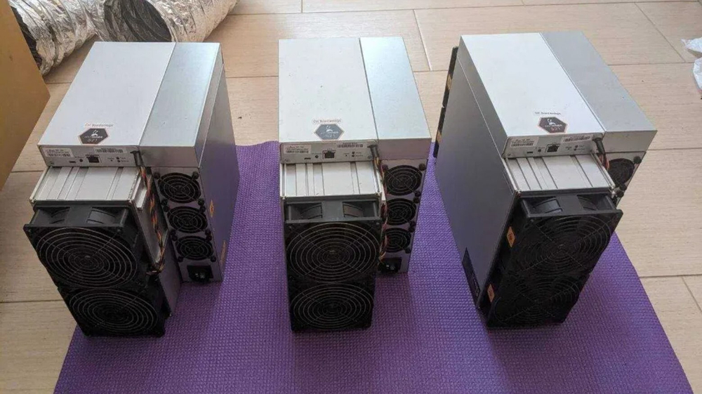 Antminer S21 200 TH/S Б/У