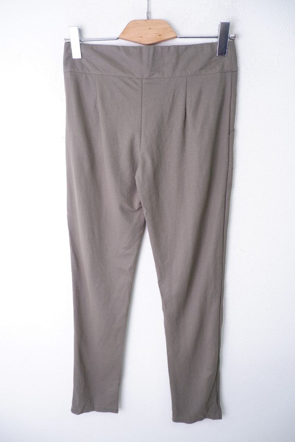 Брюки Made in Kyrgyzstan серые 42 размер