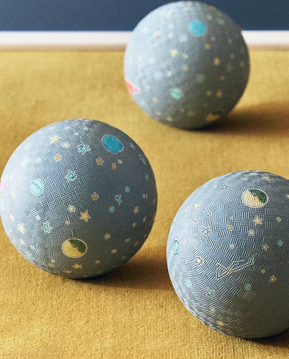 ZARA HOME ДЕТСКАЯ ИГРУШКА-МЯЧ С ПРИНТОМ «КОСМОС», РАЗНОЦВЕТНЫЙ