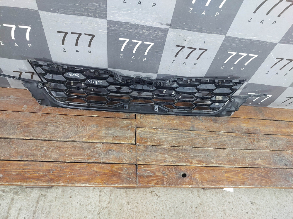Решетка радиатора Kia Seltos 19-нв Б/У Оригинал 86351Q5000