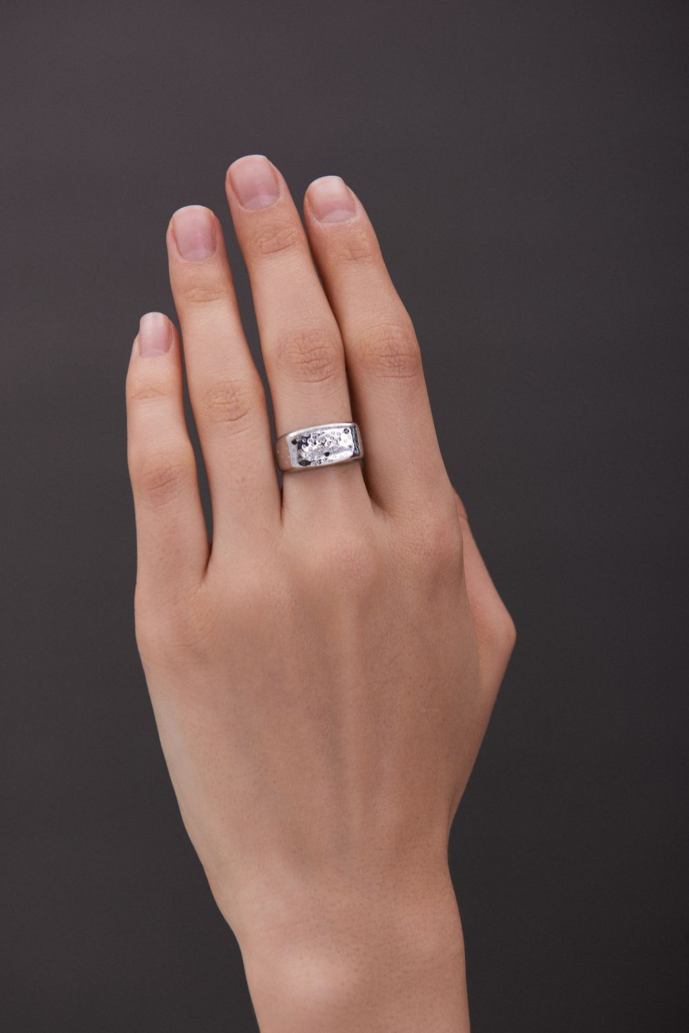 Кольцо 7 Crystals с топазом и шпинелью