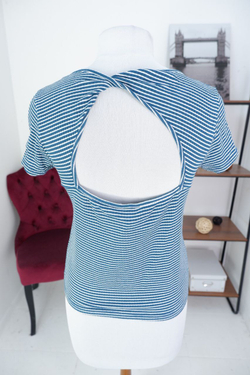 Футболка Clockhouse из вискозы интересная 44 размер