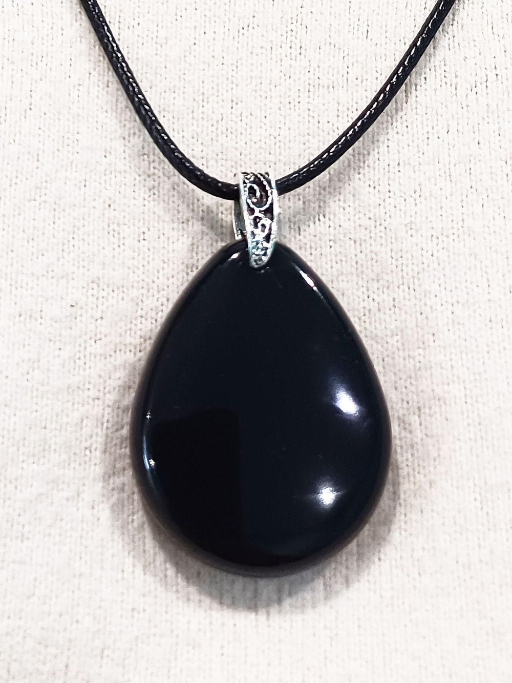 Кулон черный круглый