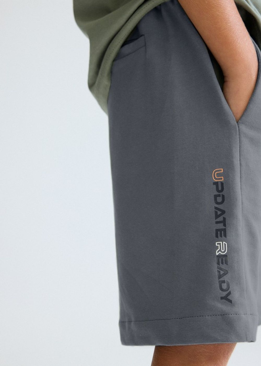 футболка с шортами