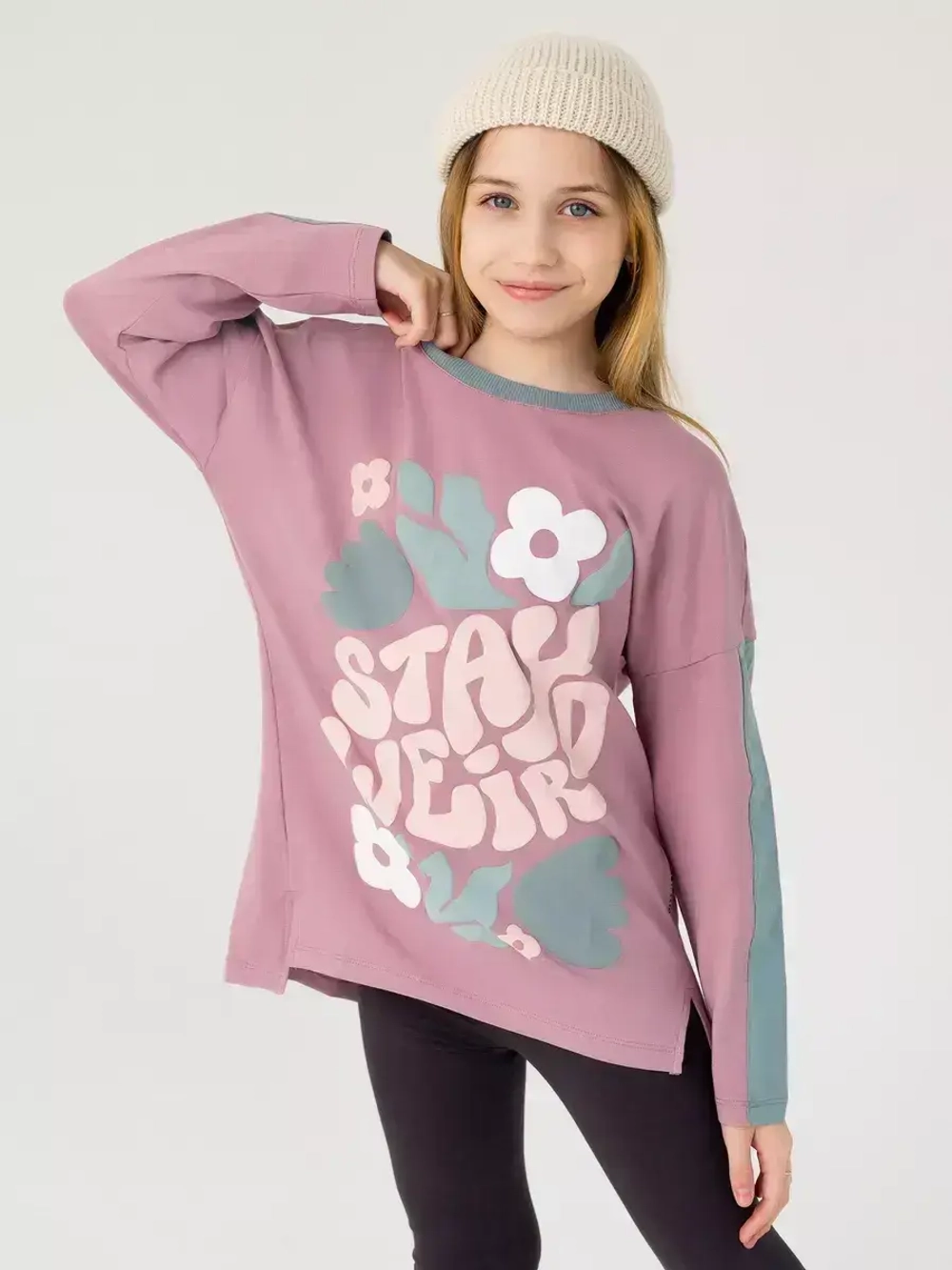 Лонгслив для девочки оверсайз с принтом