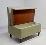 Стильный компактный диван Фабрики ОНИКС из практичного и износостойкого материала с оригинальным дизайном, вместительным ящиком для хранения, мягким наполнителем для дома, дачи и офиса