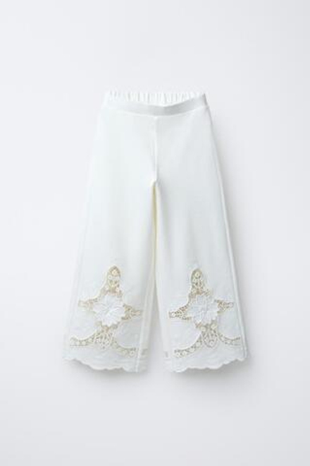 ZARA ШИРОКИЕ БРЮКИ С ВЫШИВКОЙ, ЭКРЮ