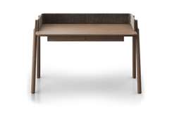 Стол письменный Basic 140*60 см (натуральный дуб, коричневый рогожка)