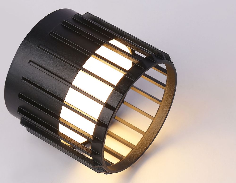 Ambrella Накладной светильник со сменной лампой GX53 Techno family TN71155