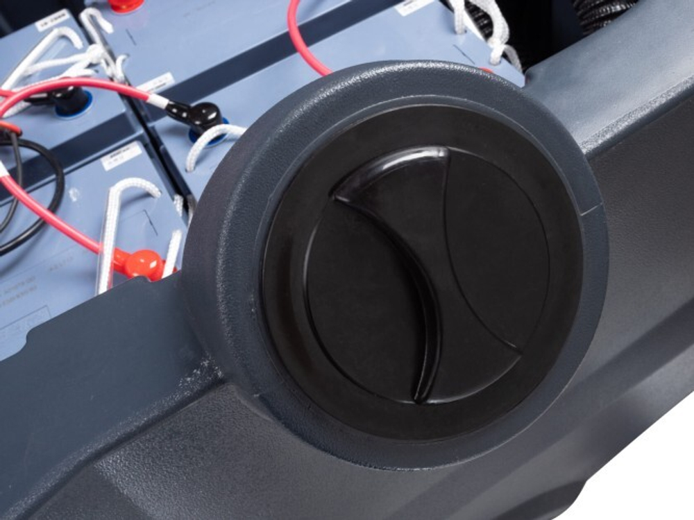 Машина поломоечная CHANCEE K80 Double brush (Gel 226 а/ч) с местом оператора K80