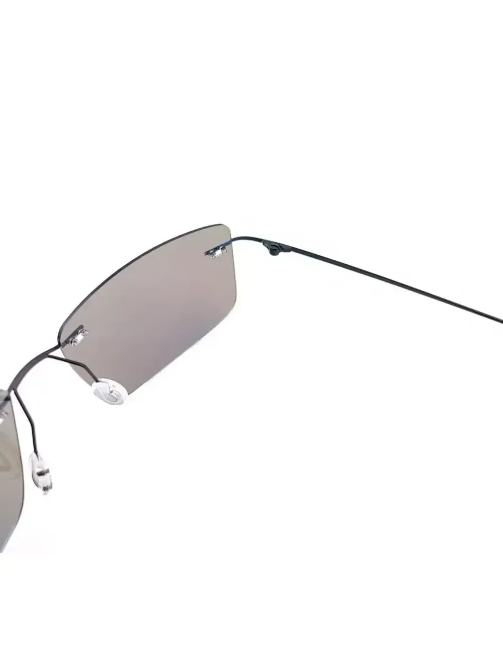 Титановые солнцезащитные очки с поляризацией