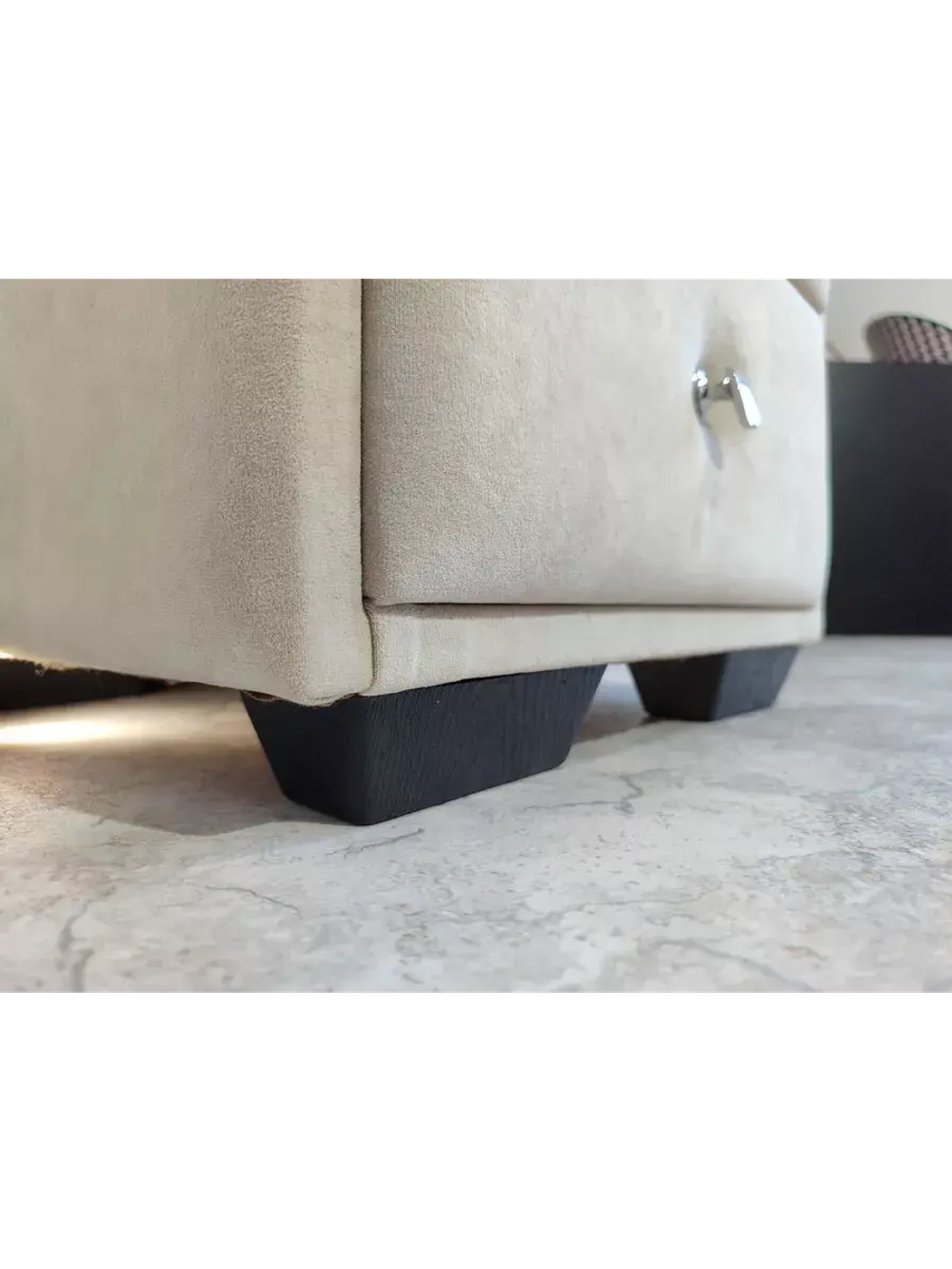 Мебельные ножки пластиковые для дивана шкафа и тумбочки