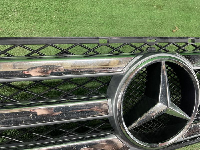 Решетка радиатора Mercedes G W463 (2012-2018)