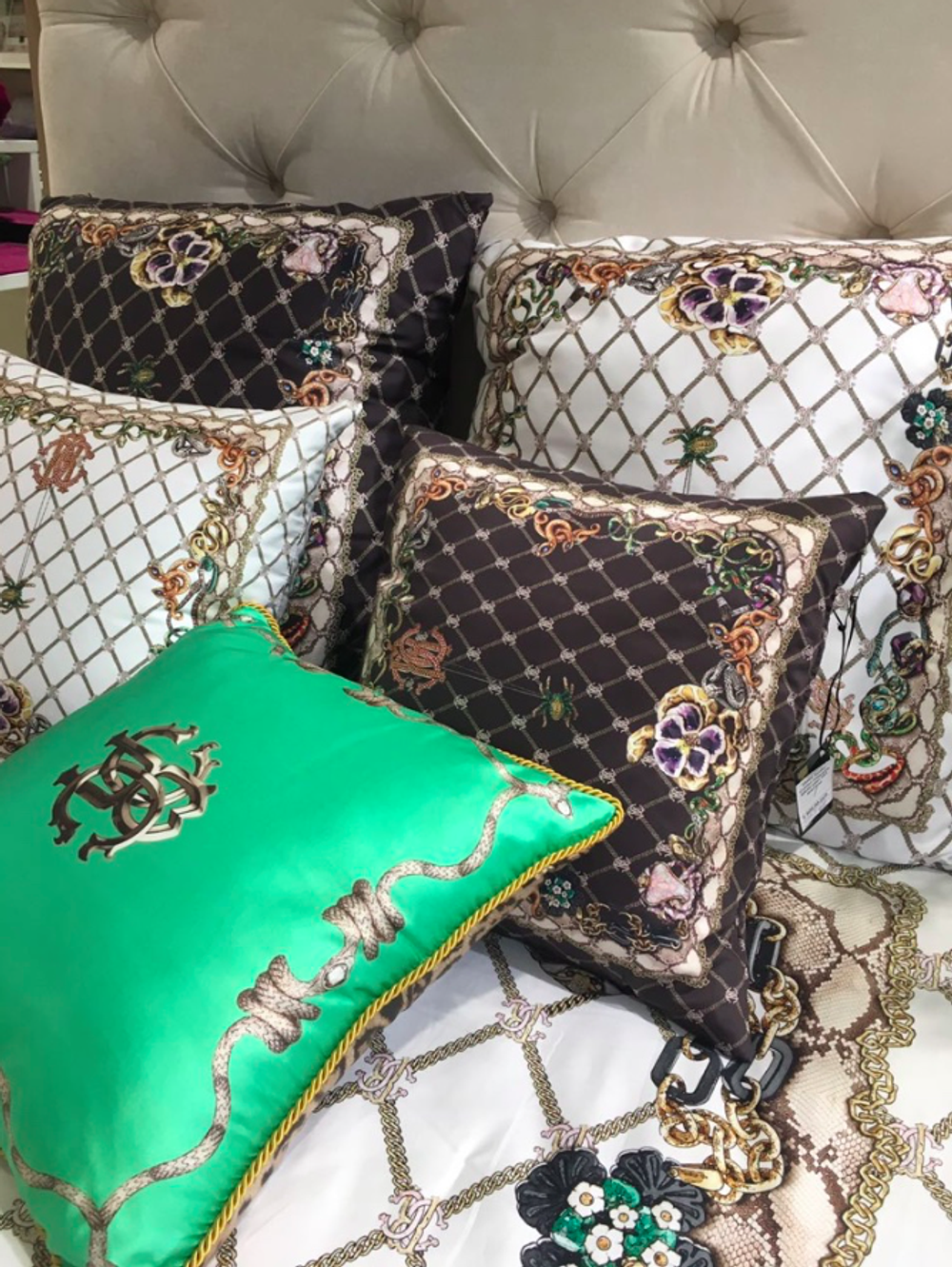 Подушка декоративная 60х60 Roberto Cavalli Firenze Green