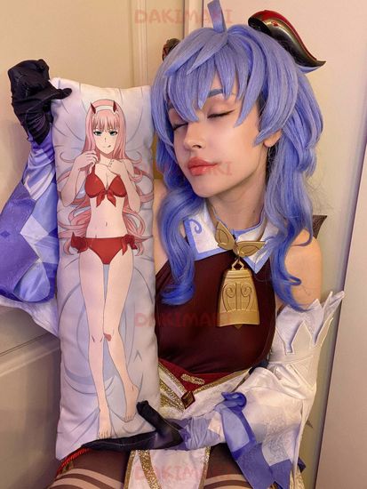 Мини дакимакура Зеро Ту 002 из Милый во Франкcе арт. M0865, 60х20 см