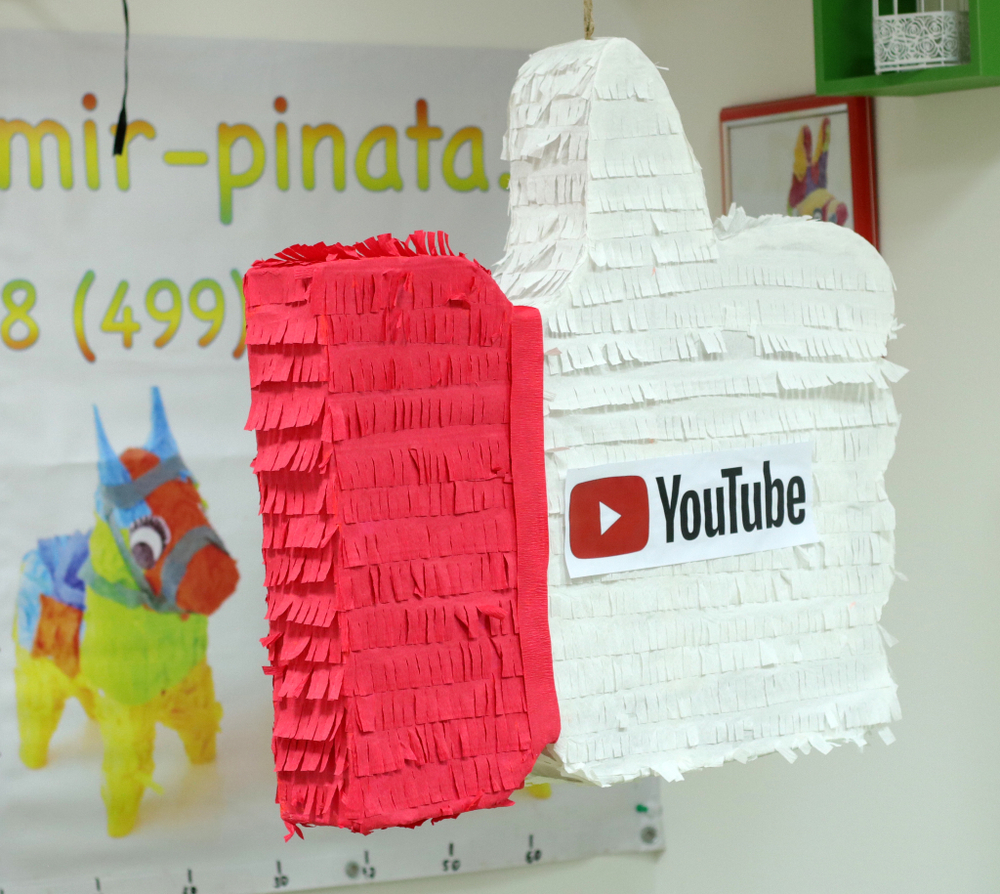 Пиньята лайк YouTube