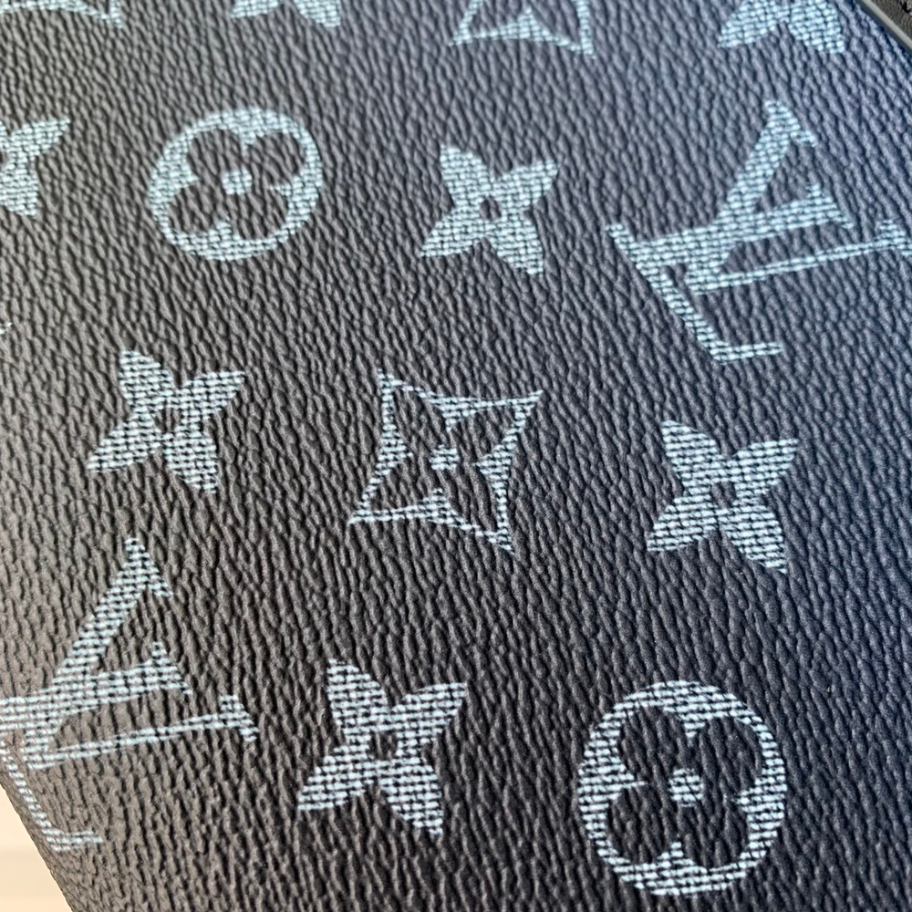 Louis Vuitton Alpha Wearable Wallet