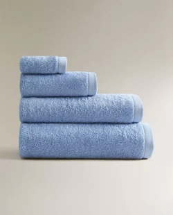 ZARA HOME ОДНОТОННОЕ ПОЛОТЕНЦЕ, СИНИЙ