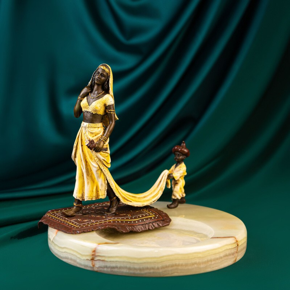 Кабинетная пепельница в стиле Ориентализм