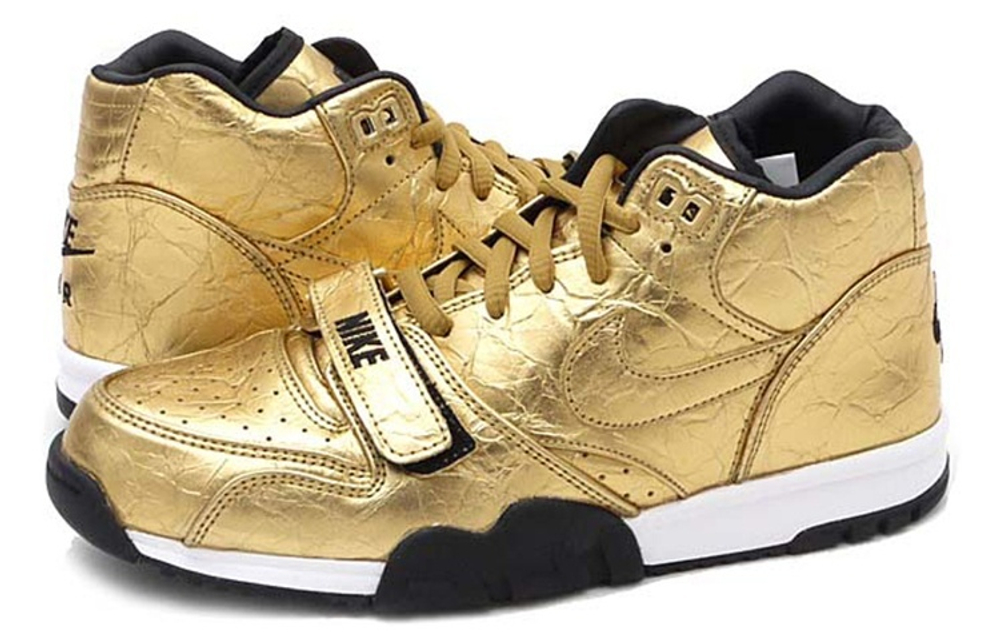 Nike Air Trainer 1 Super Bowl 50 Hyper Sneakers
