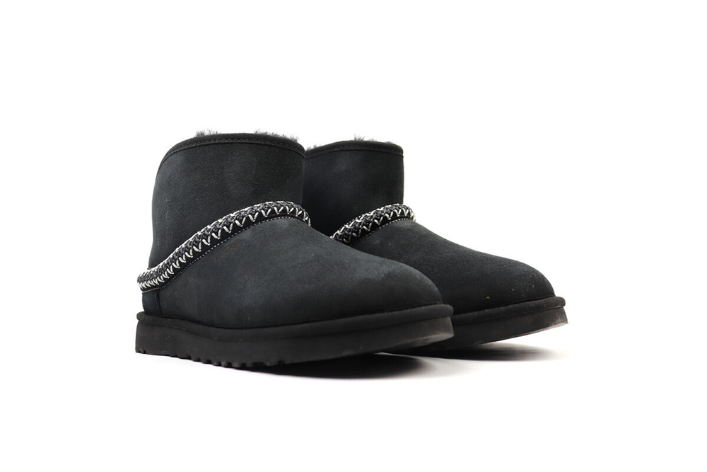 UGG Classic Mini Cresent Black