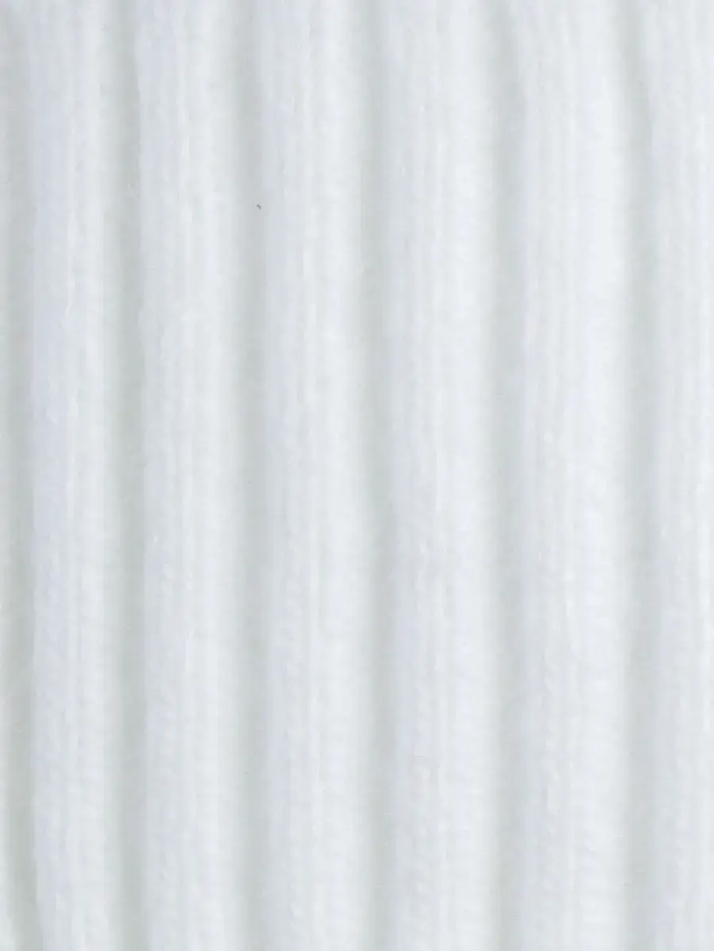 Шапка зимняя для девочки со снудом и митенками