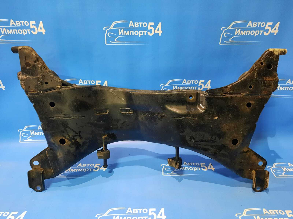Балка передняя поперечная MITSUBISHI AIRTREK 2001-2005