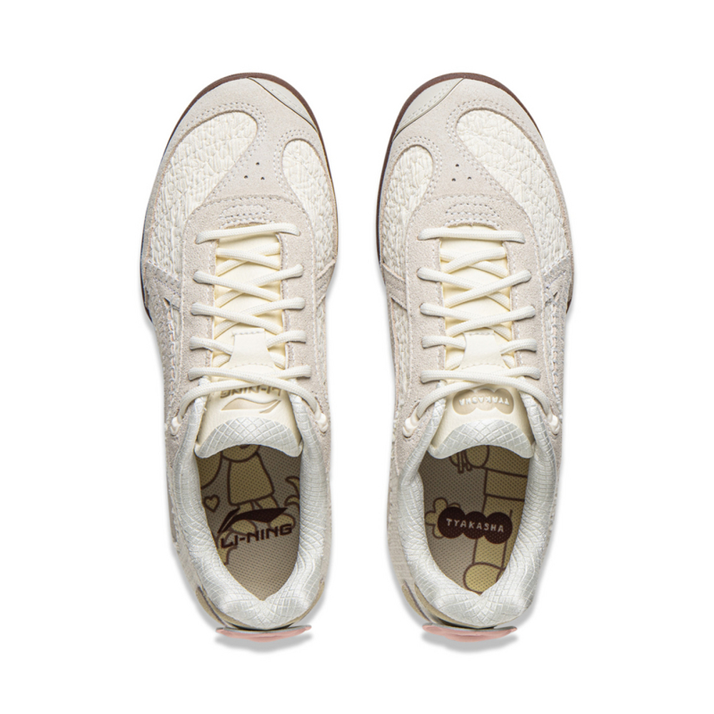 Li Ning Slip Resistant Abrasion Resistant Low top Table Tennis Shoes Unisex Ecru