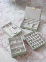 Органайзер для украшений и часов Stackers Classic Jewellery Box, 4 секции - Burgundy (Burgundy / бордовый / Burgundy / 600 / 700 / Органайзер-косметичка с крышкой)