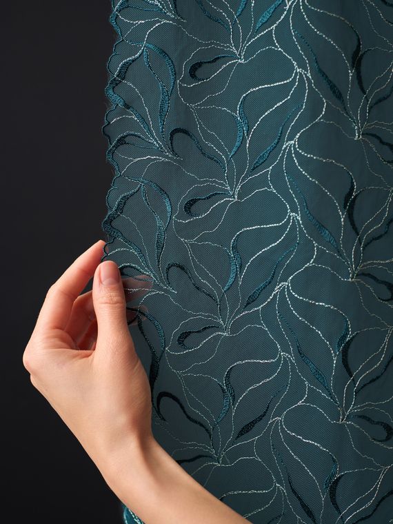 05-170 ОПТ Вышивка на неэл. сетке 23 см, сосна 1994