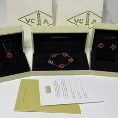 Серьги VAN CLEEF & ARPELS Vintage Alhambra