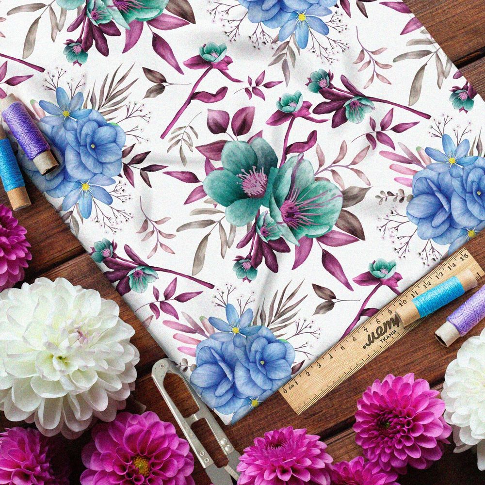 Ткань дюспо крупные яркие цветы и сиреневые листья