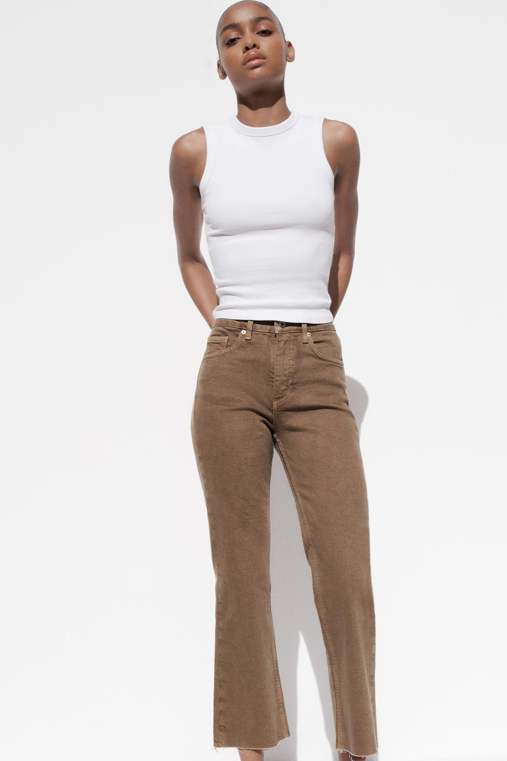 ZARA ДЖИНСЫ TRF CROPPED FLARE С ВЫСОКОЙ ПОСАДКОЙ, СЕРОВАТО-КОРИЧНЕВЫЙ