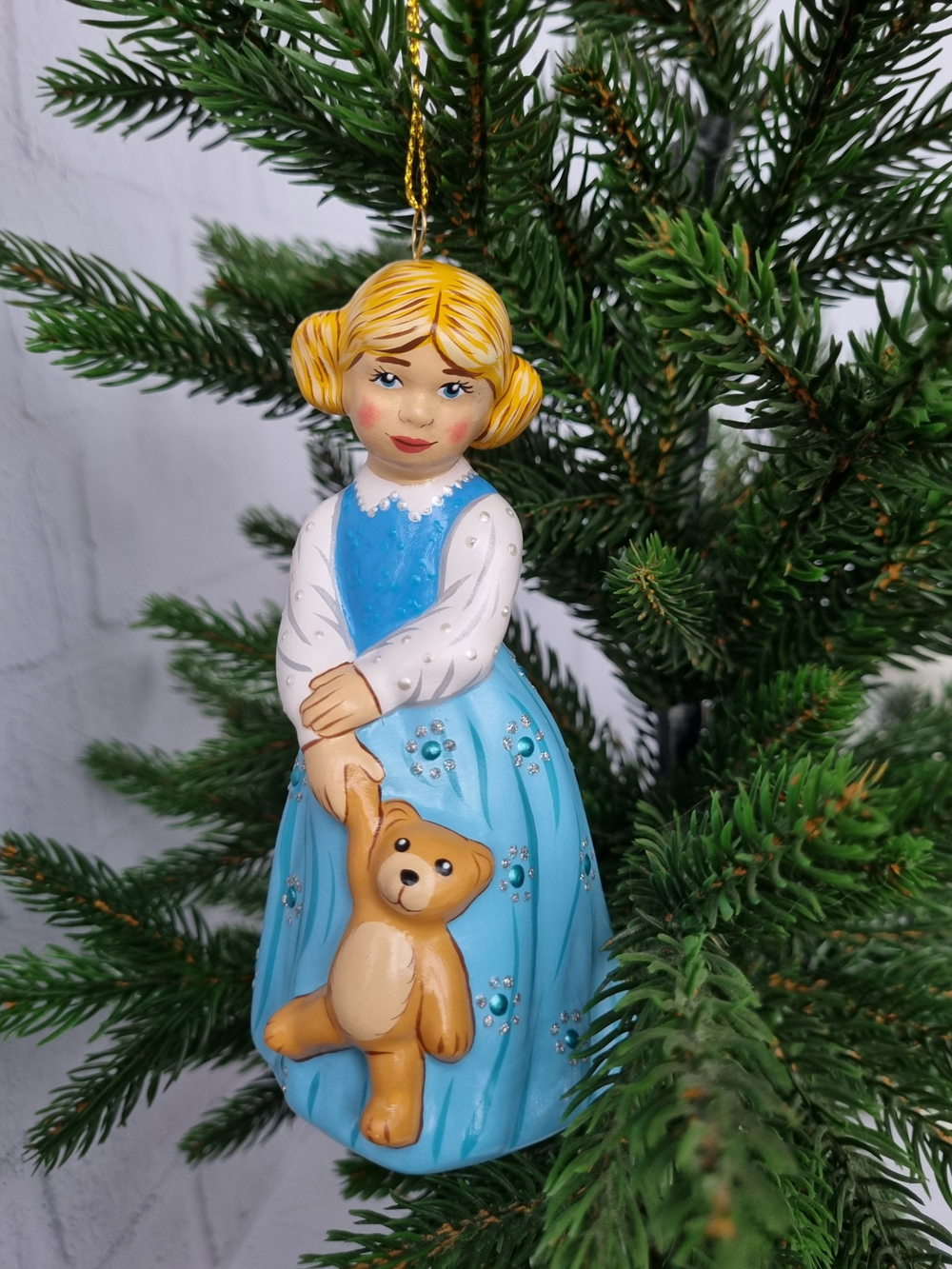 Девочка с мишкой ёлочная игрушка из фарфора