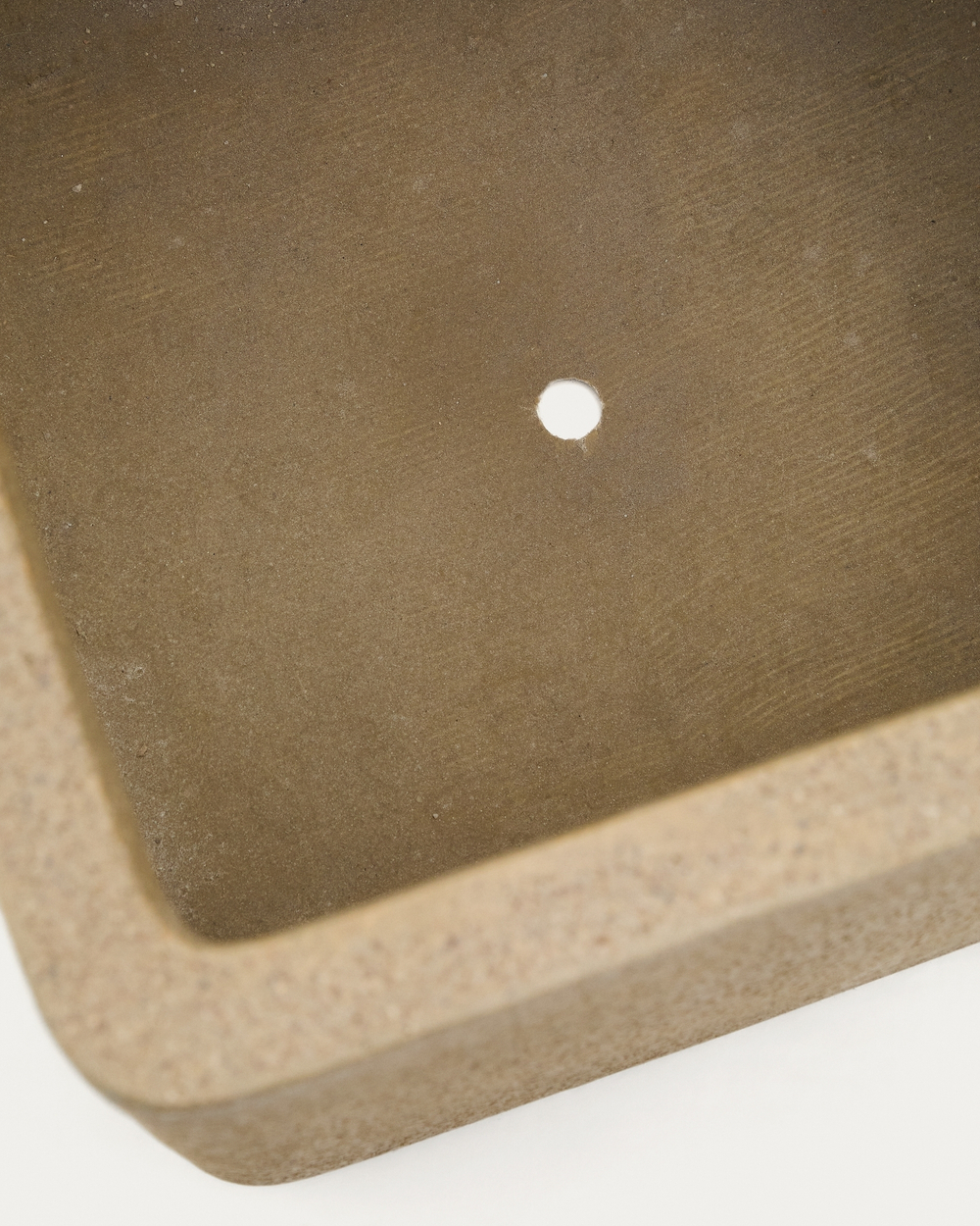 Набор из 2 кашпо Minoa горчичного цвета из песчаника 44 x 44 см