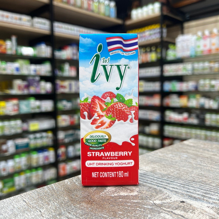 Йогурт питьевой Ivy Strawberry Клубника 180 мл