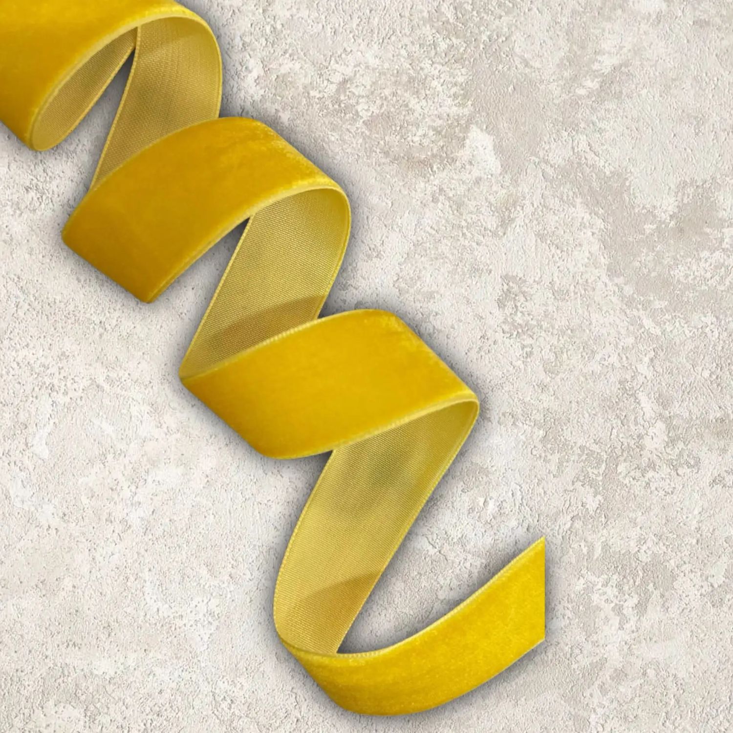 лента бархатная 2,5см цвет темно-желтый №20