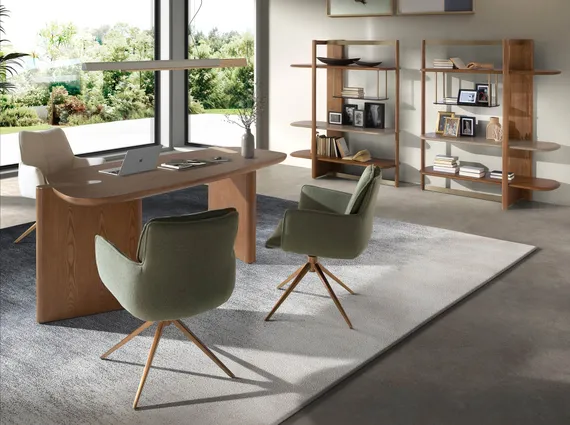 Письменный стол 3301 из светлого орехового шпона