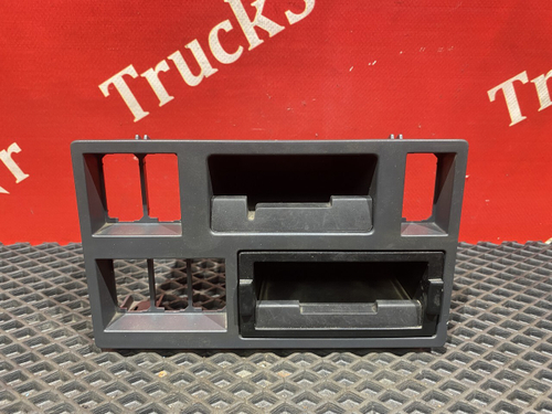 Рамка центральной консоли 2020г