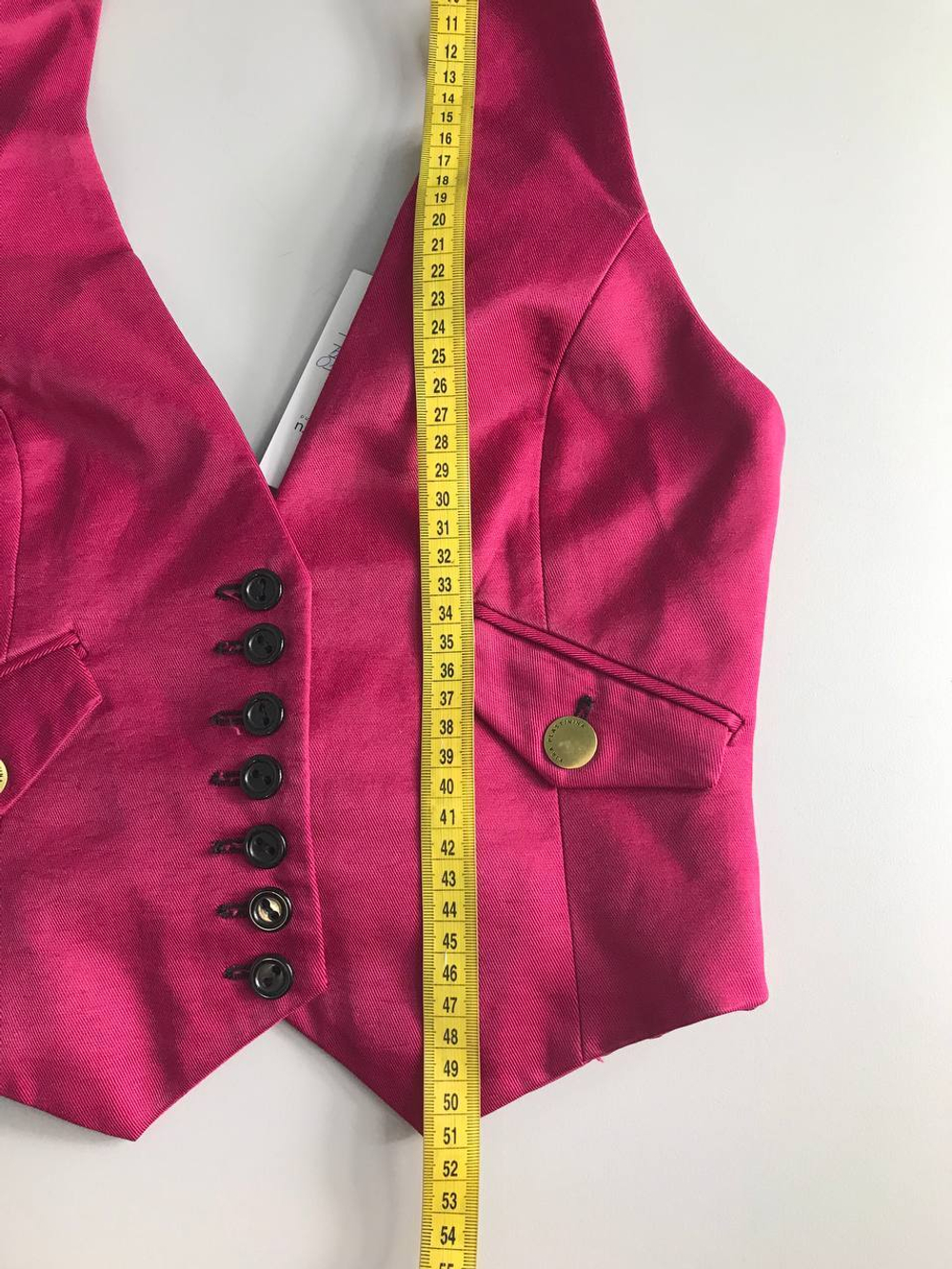 Жилет Kira Plastinina для модного образа, визуально на 38/40 размер