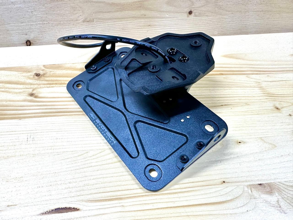 Evotech Performance Короткое крепление номера Ducati Streetfighter V4 (2020 - 2024) PRN017571-017578
