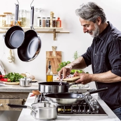 KitchenAid Классическая керамическая сковорода 30 см